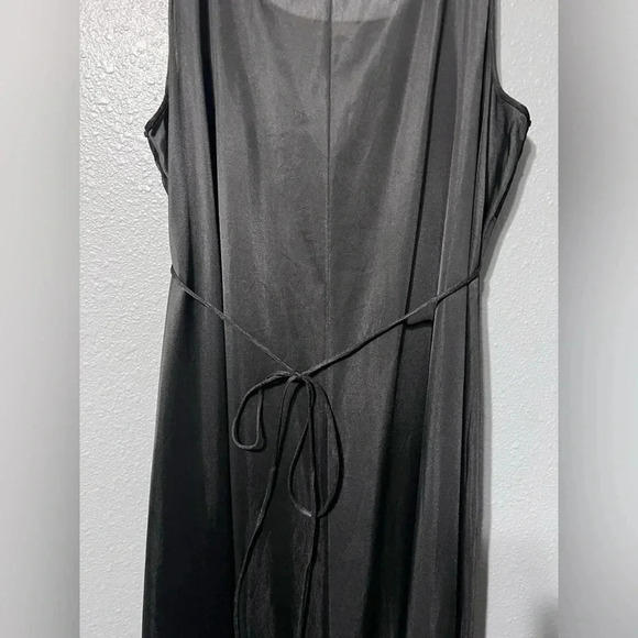 Vtg Pennys Gaymode Black 100% Nylon Long Night Gown 60s Sz MED w/tie GORGEOUS!! - Picture 5 of 10